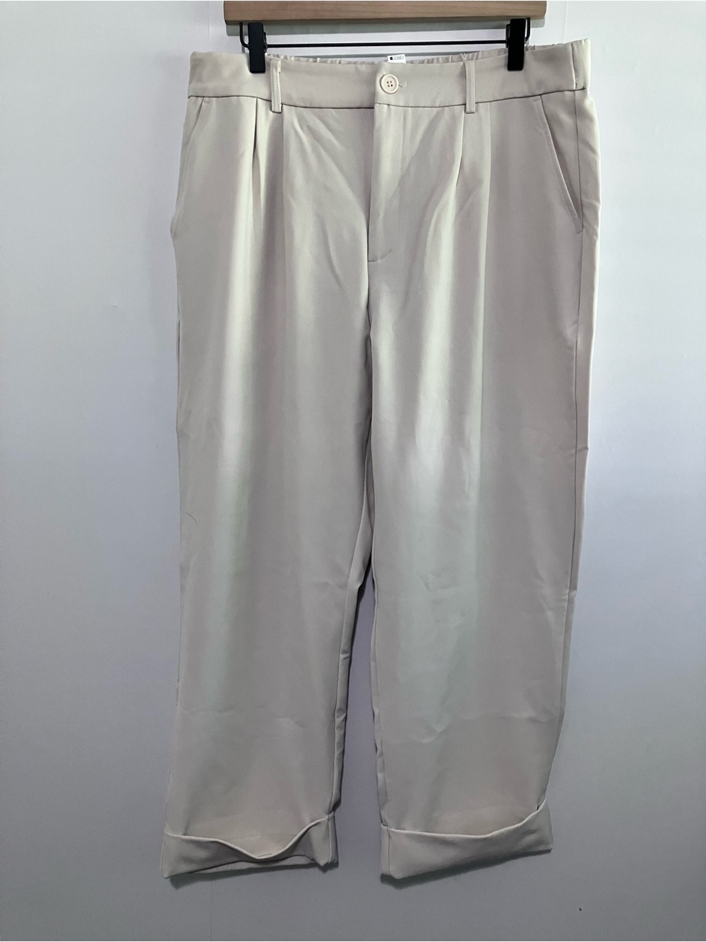 NEW Halara Cream/Ivory High Rise Cuffed Trouser Pants Size XL